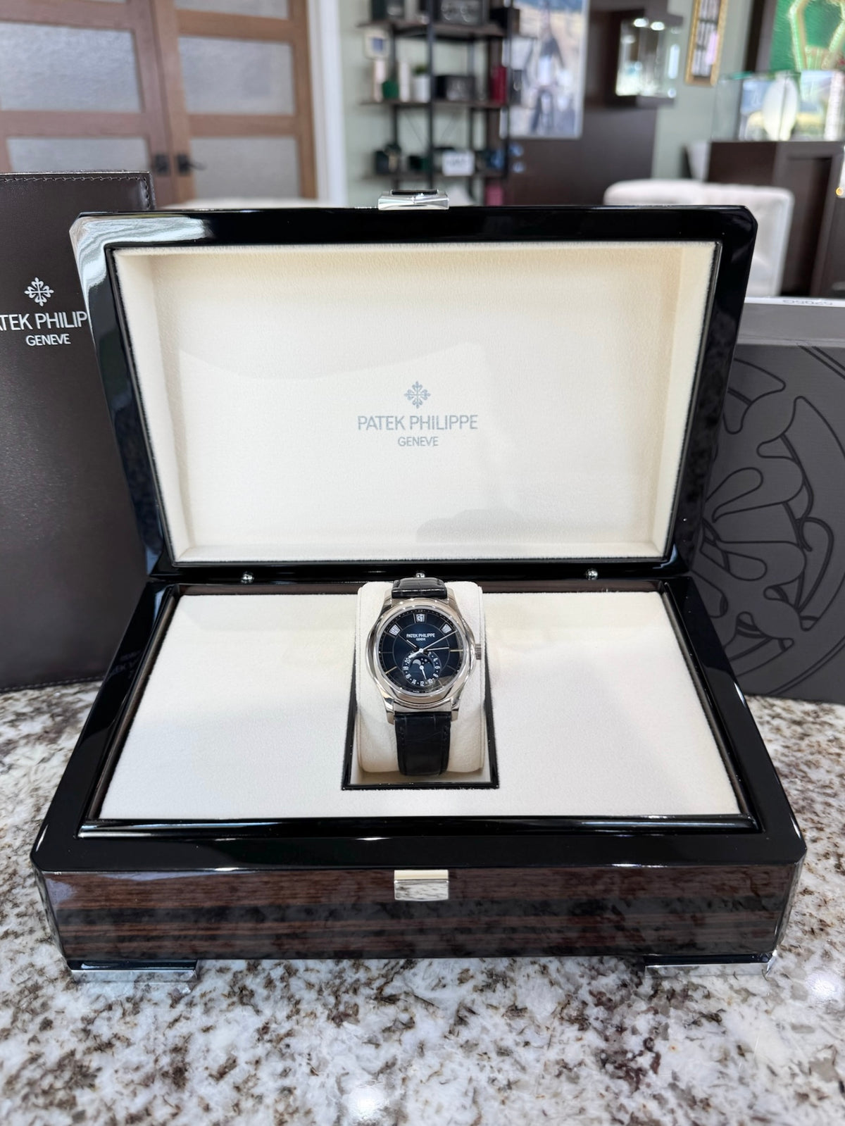 2023 Patek Philippe 5205G