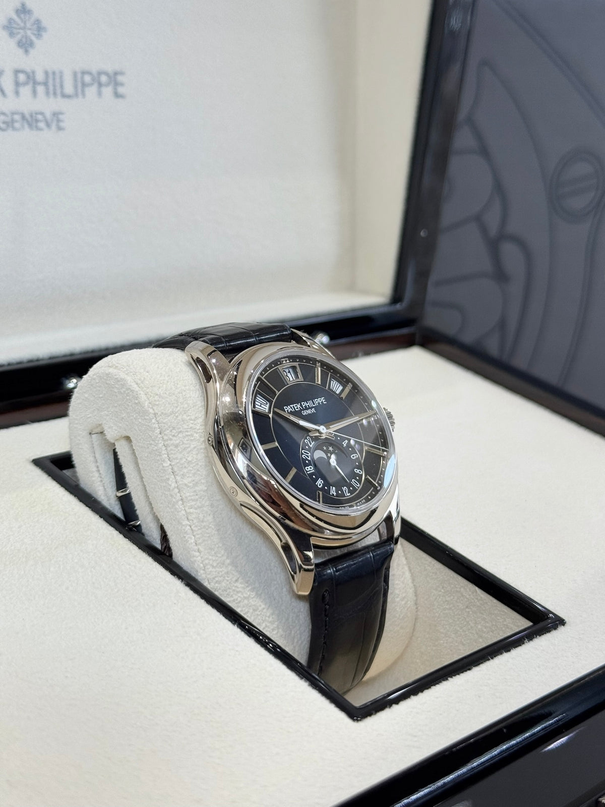 2023 Patek Philippe 5205G