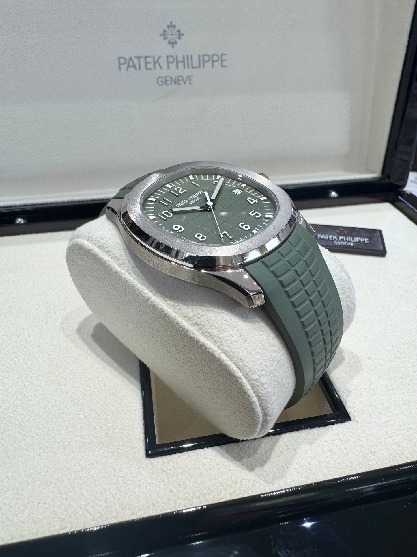 2024 Patek Philippe Aquanaut Self-Winding 5168G