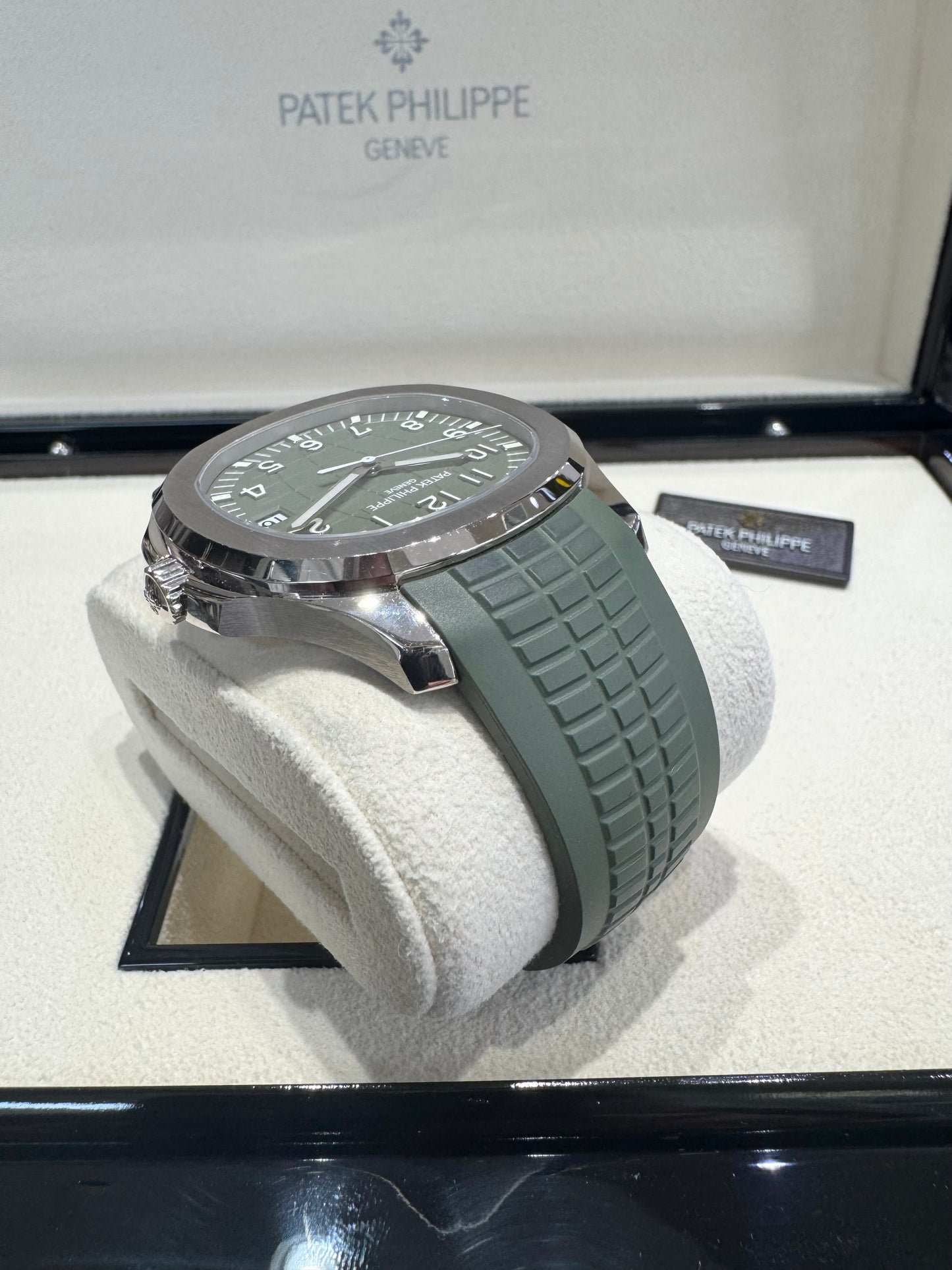 2024 Patek Philippe Aquanaut Self-Winding 5168G