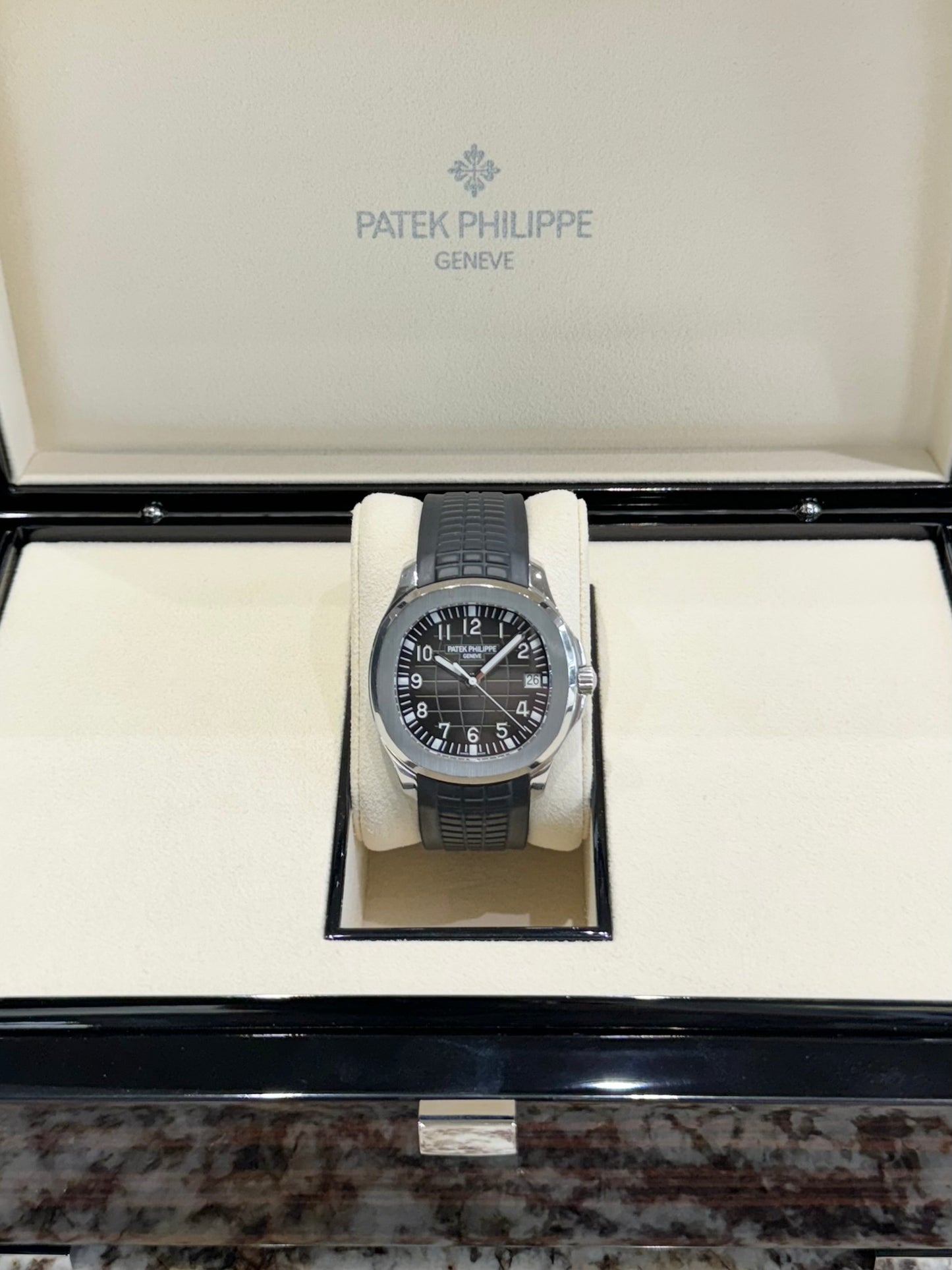 2021 Patek Philippe Aquanaut Self-Winding 5167A-001