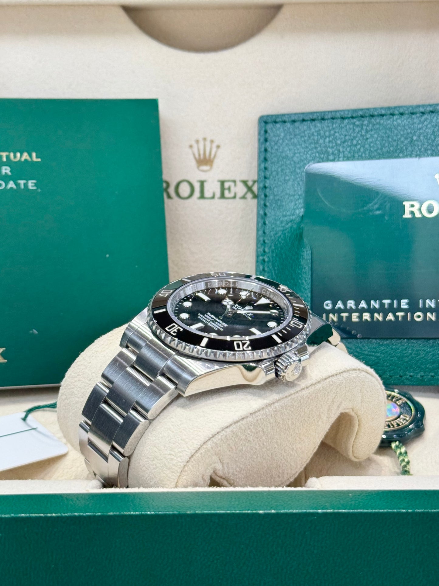 2023 Rolex Submariner No Date 124060