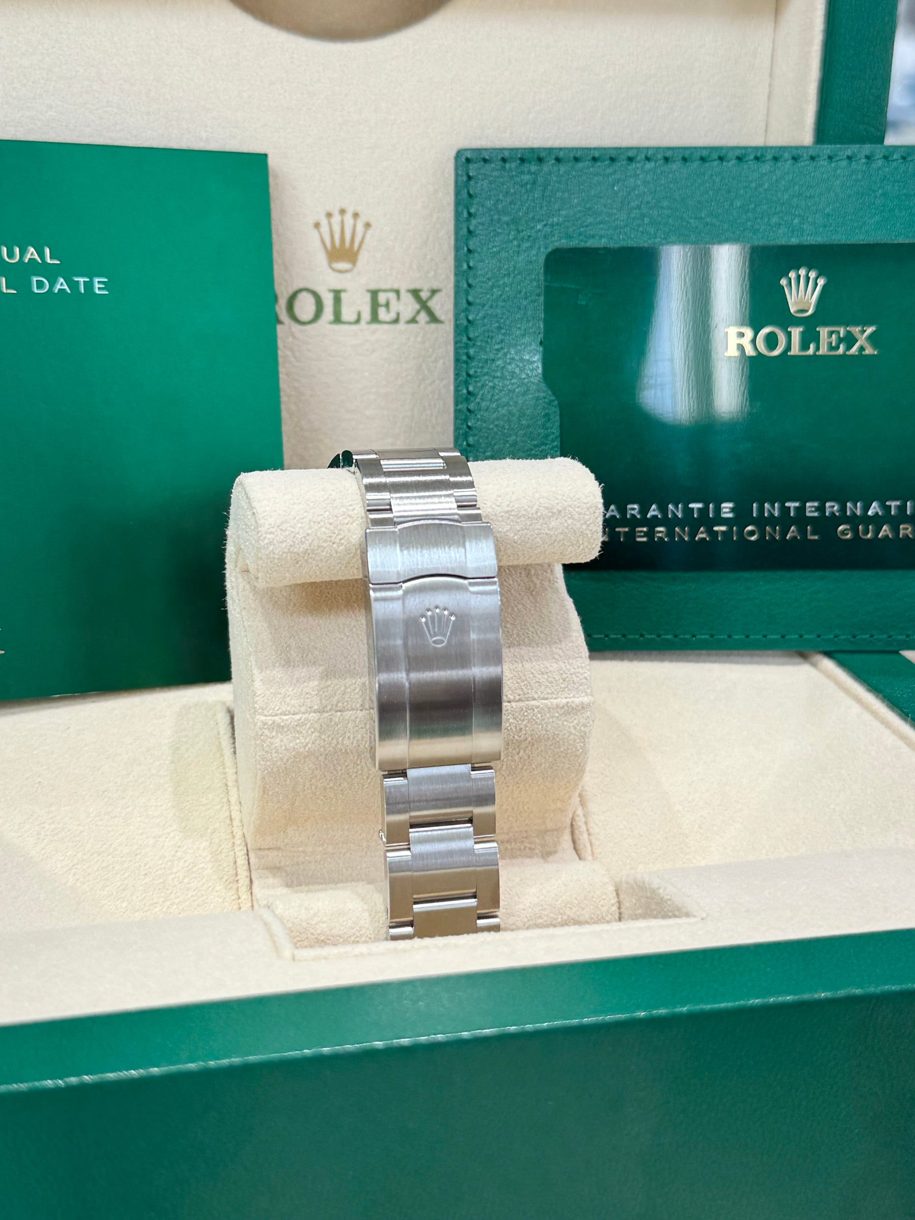 2025 Rolex Oyster Perpetual 36 126000