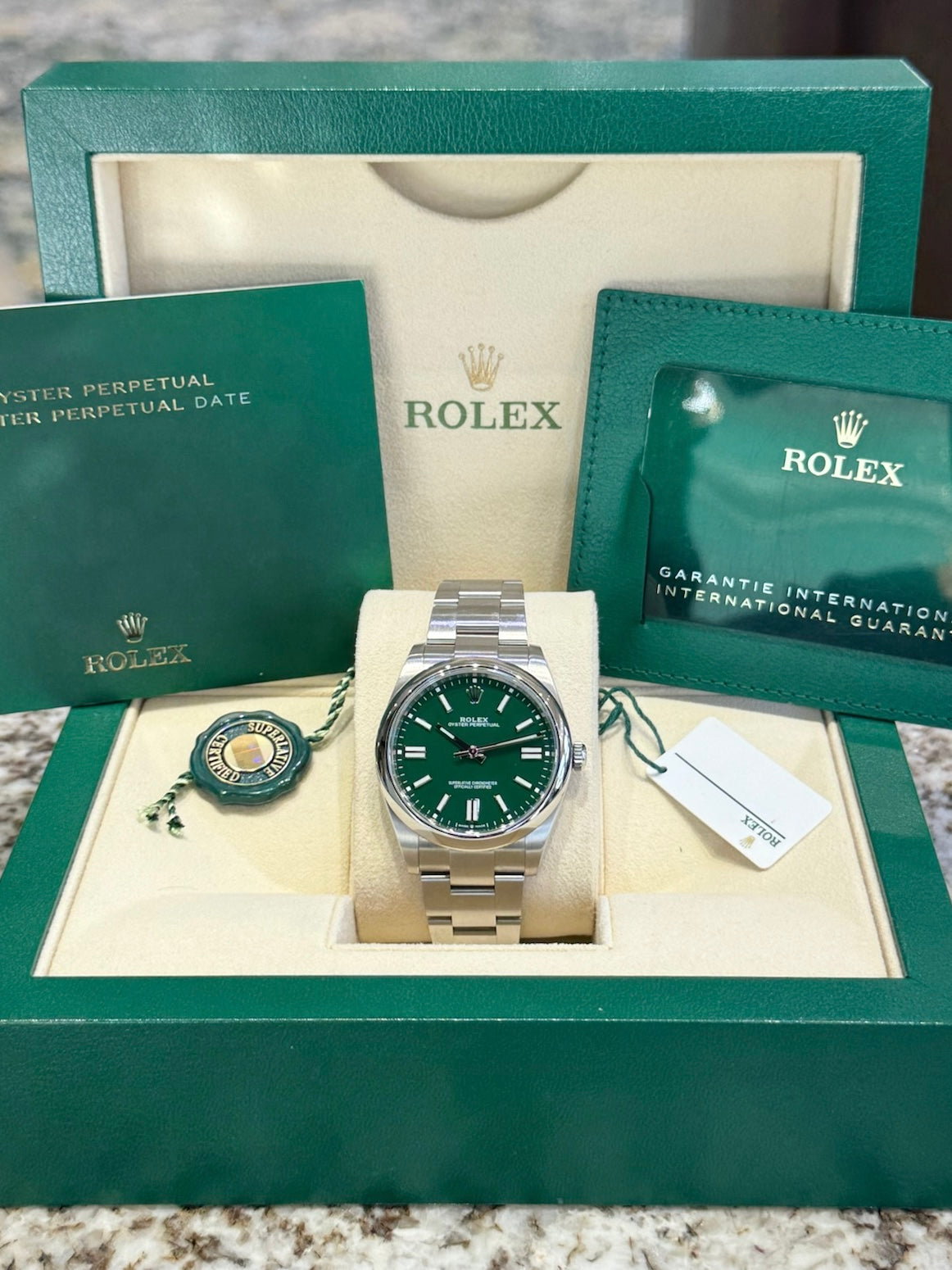 2023 Rolex Oyster Perpetual 41 124300
