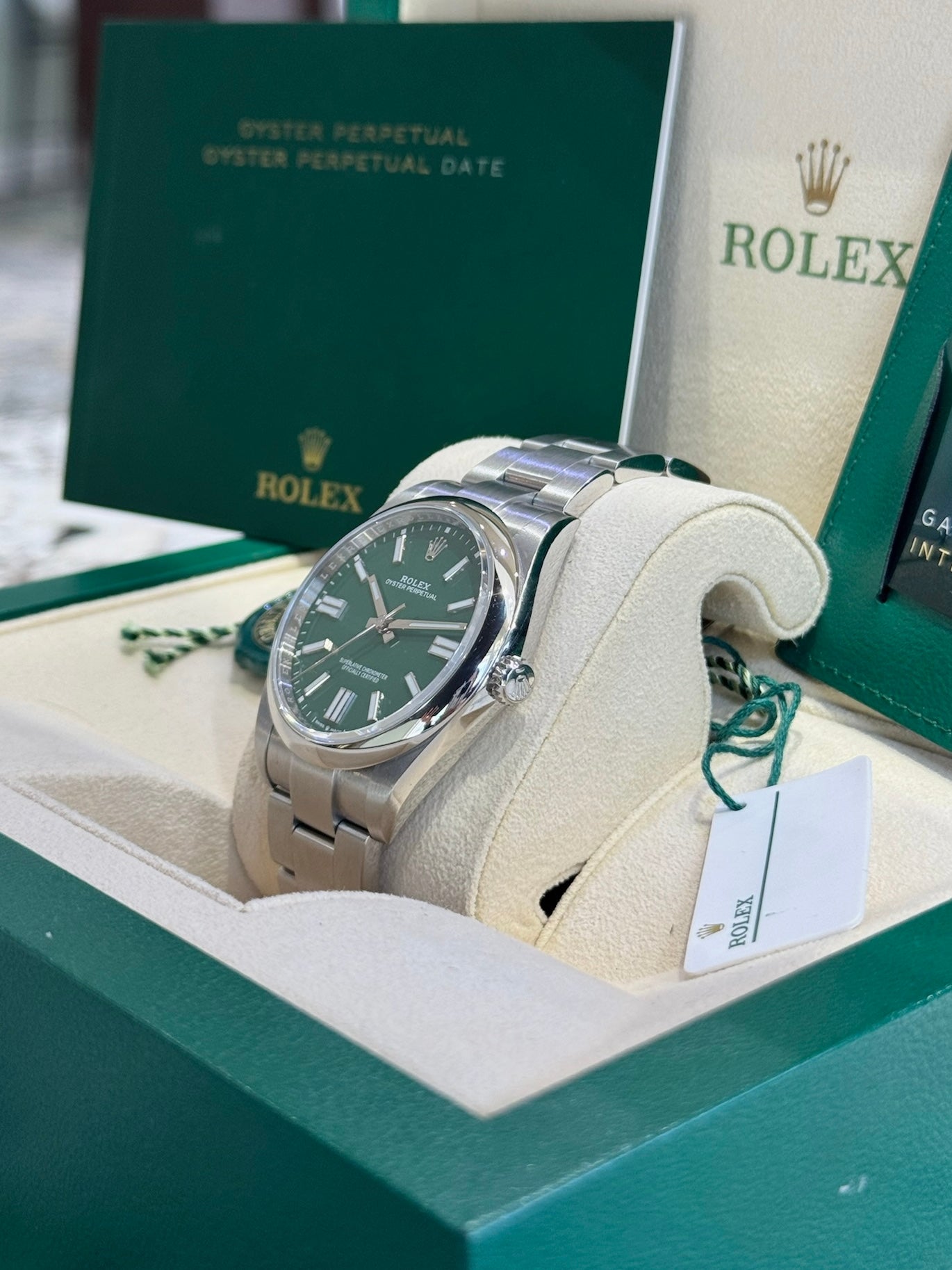 2023 Rolex Oyster Perpetual 41 124300