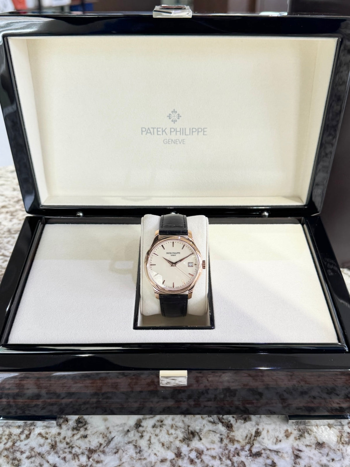 2025 Patek Philippe Calatrava 5227R