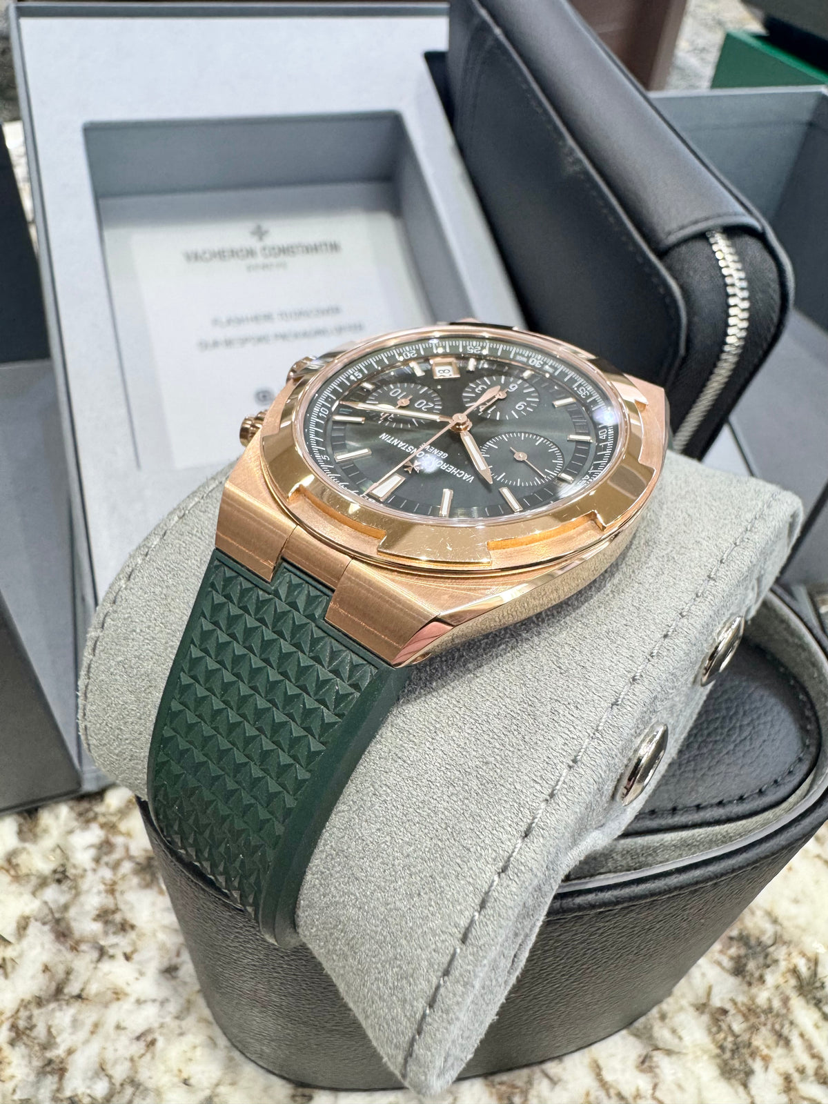 Vacheron Constantin Overseas 5520V