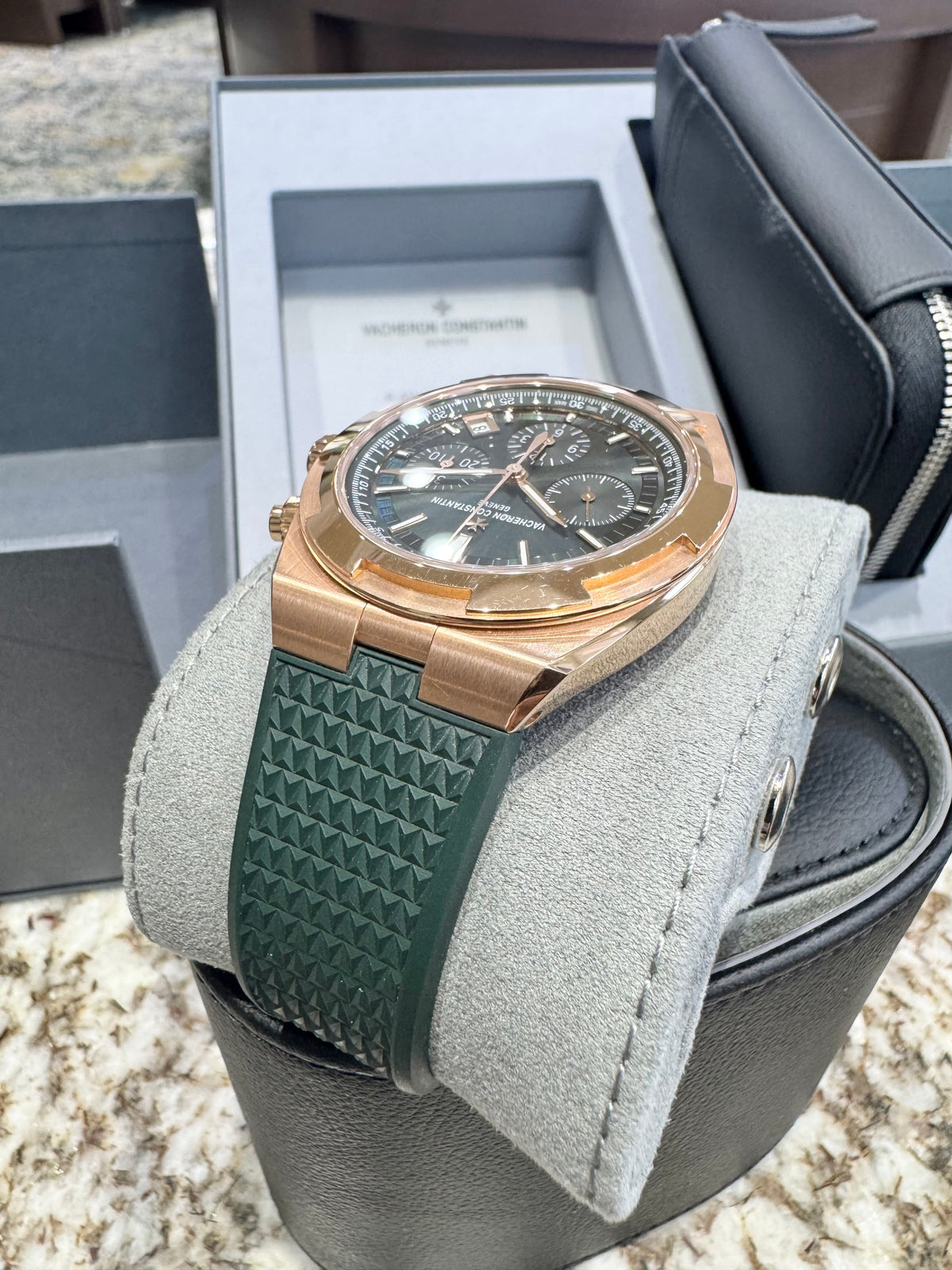 Vacheron Constantin Overseas 5520V