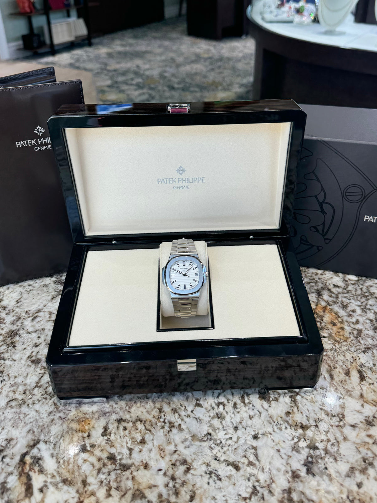 2013 Patek Philippe Nautilus 5711/1A-011