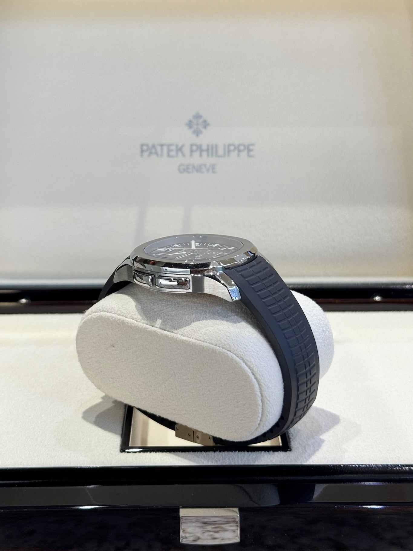 2017 Patek Philippe Aquanaut Travel Time 5164A