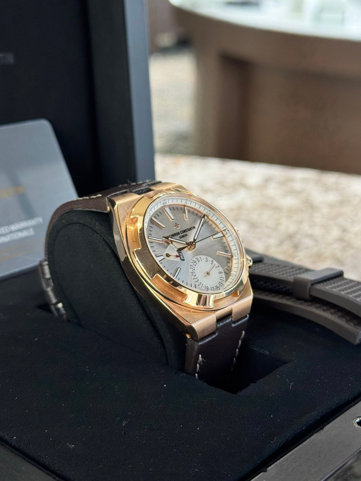 2022 Vacheron Constantin Overseas Dual Time 7900V