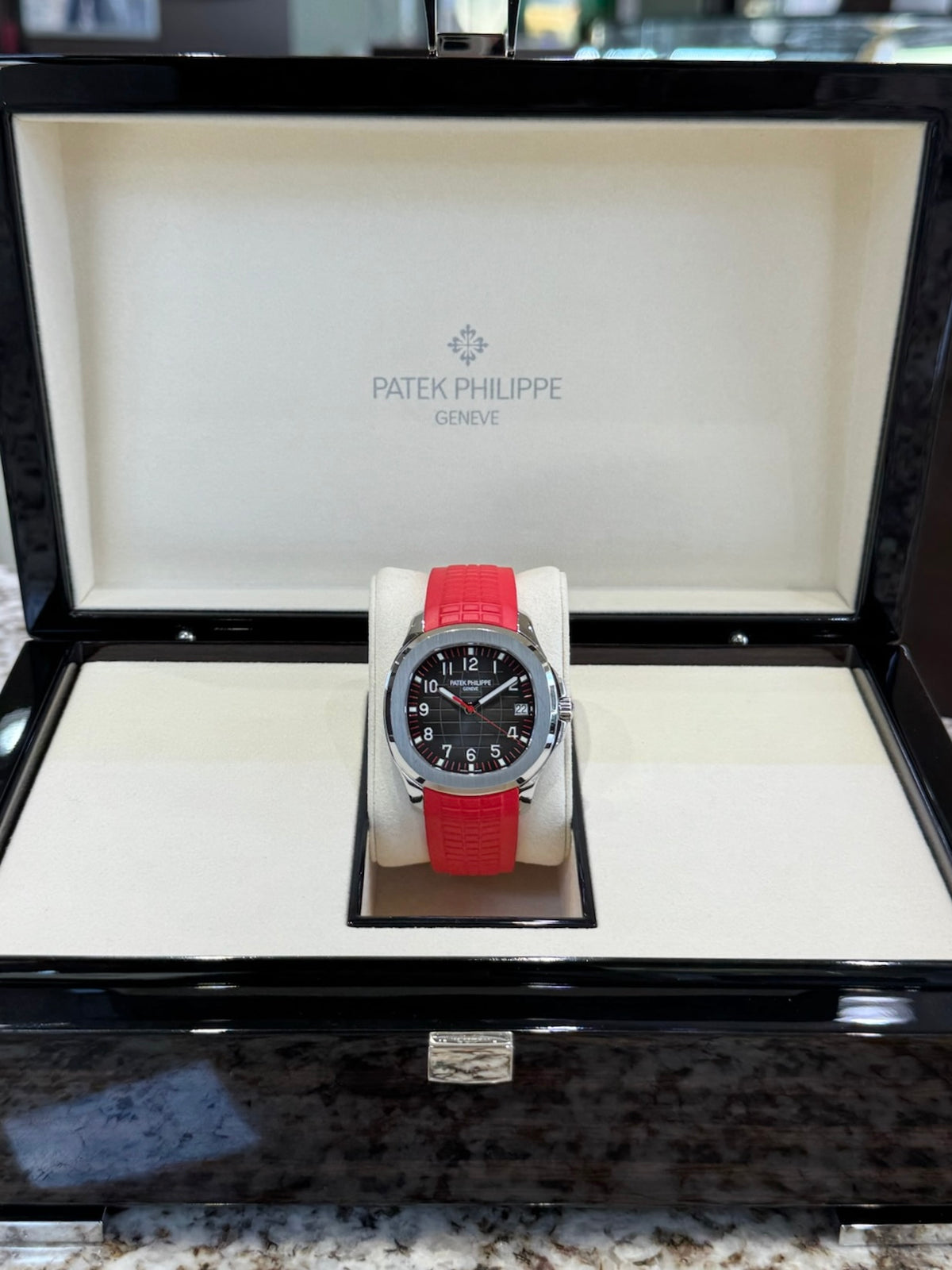 2020 Patek Philippe Aquanaut Singapore Edition 5167A-012