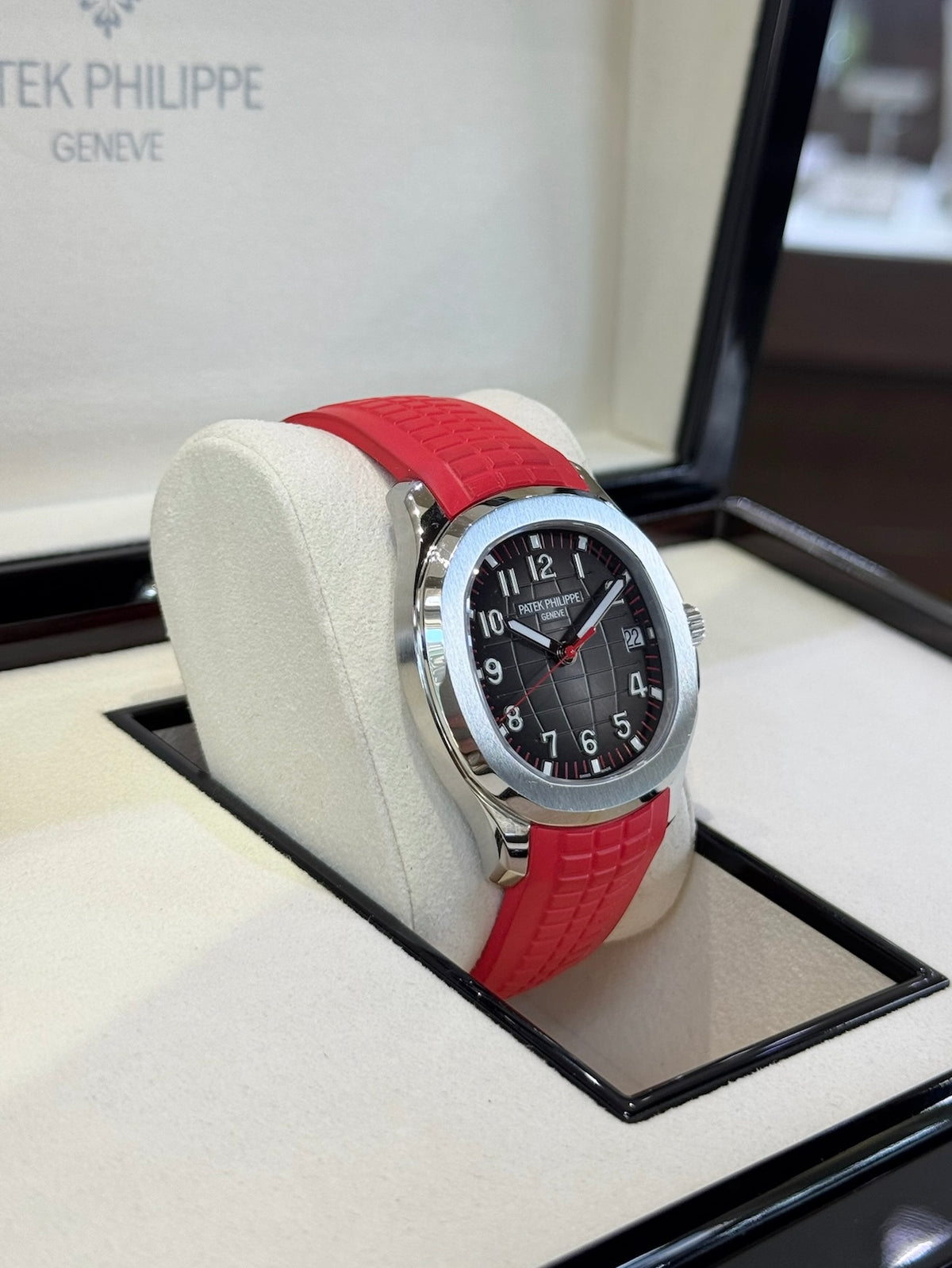 2020 Patek Philippe Aquanaut Singapore Edition 5167A-012