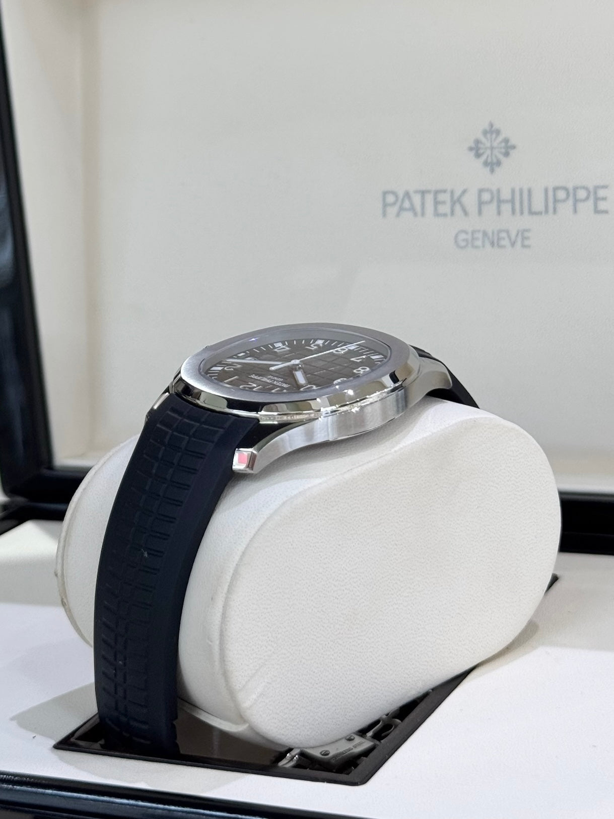 2023 Patek Philippe Aquanaut Self-Winding 5167A-001