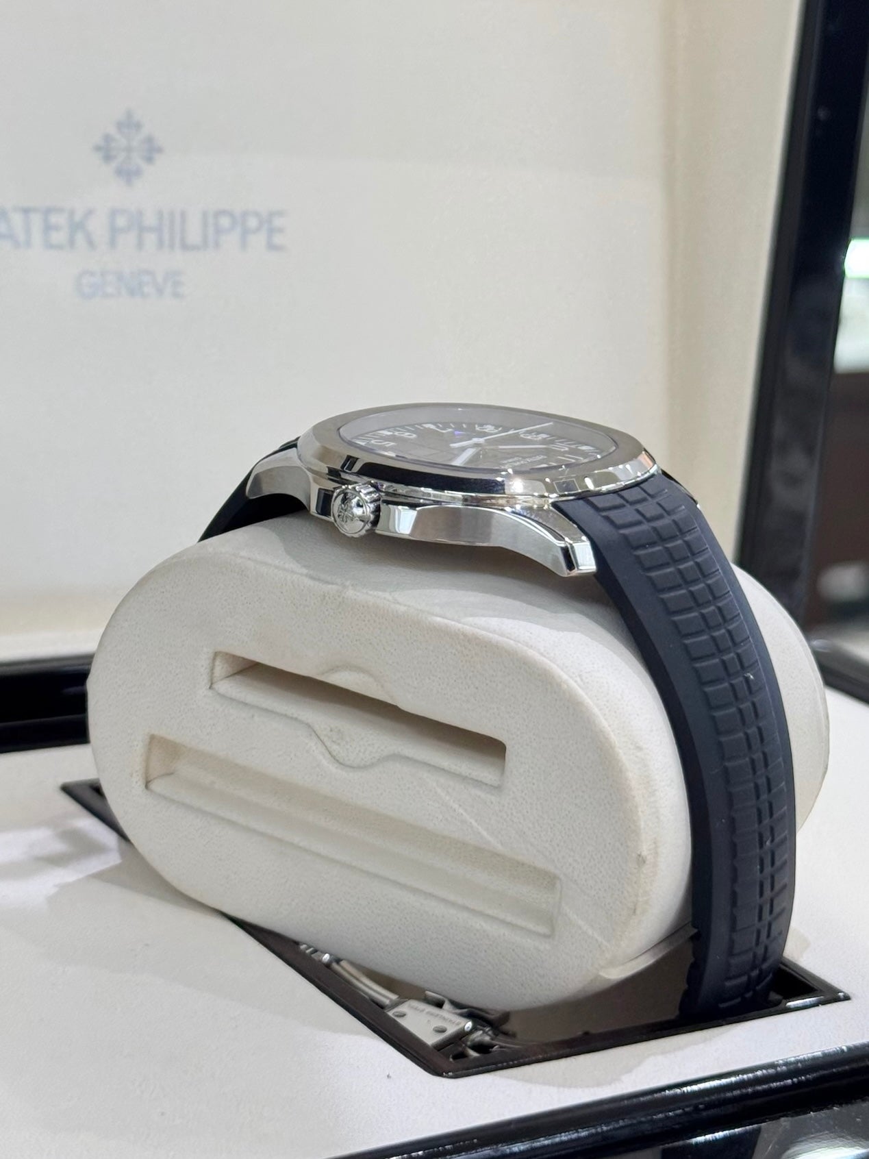 2023 Patek Philippe Aquanaut Self-Winding 5167A-001