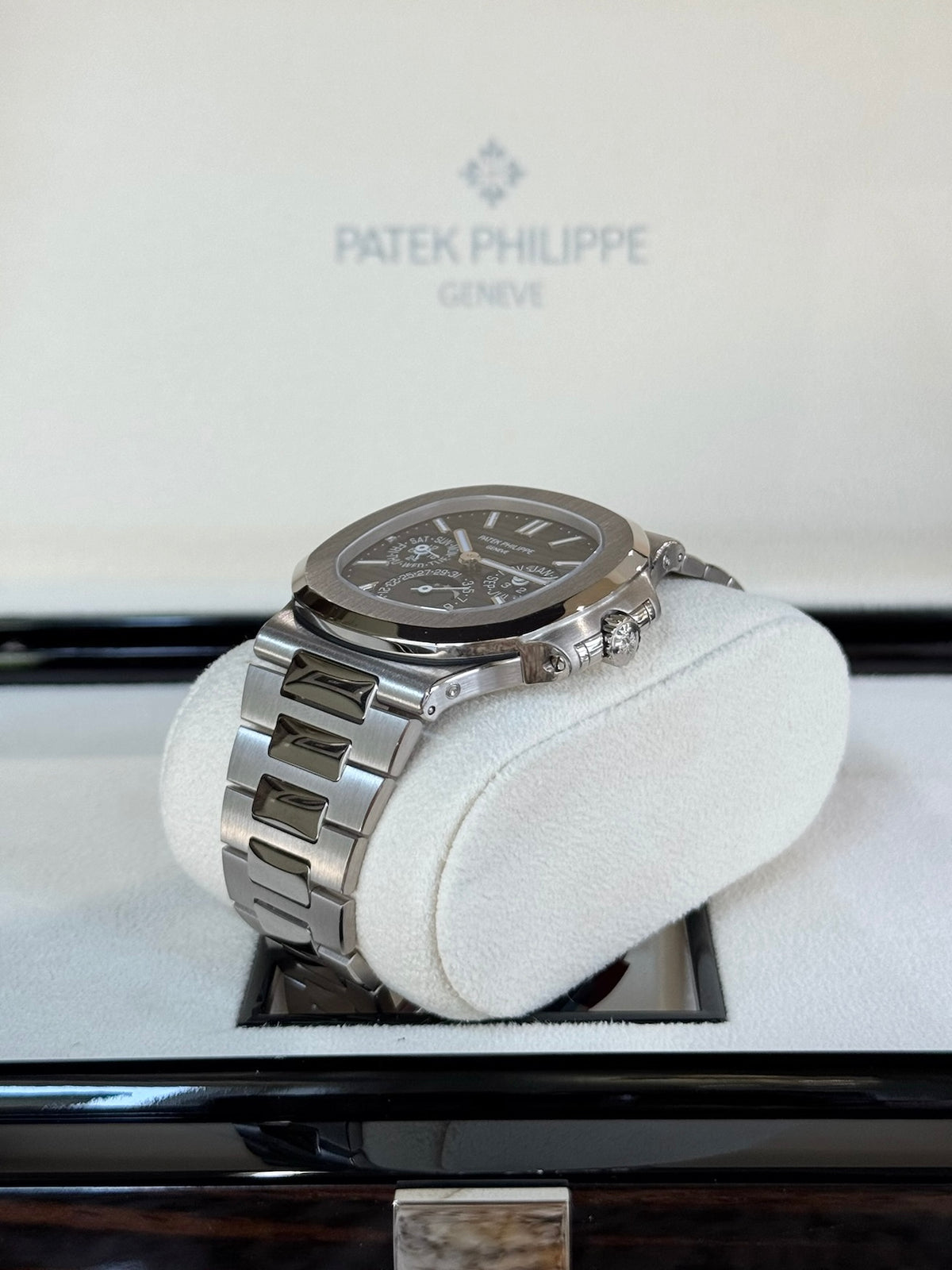 2025 Patek Philippe Nautilus Perpetual Calendar 5740/1G