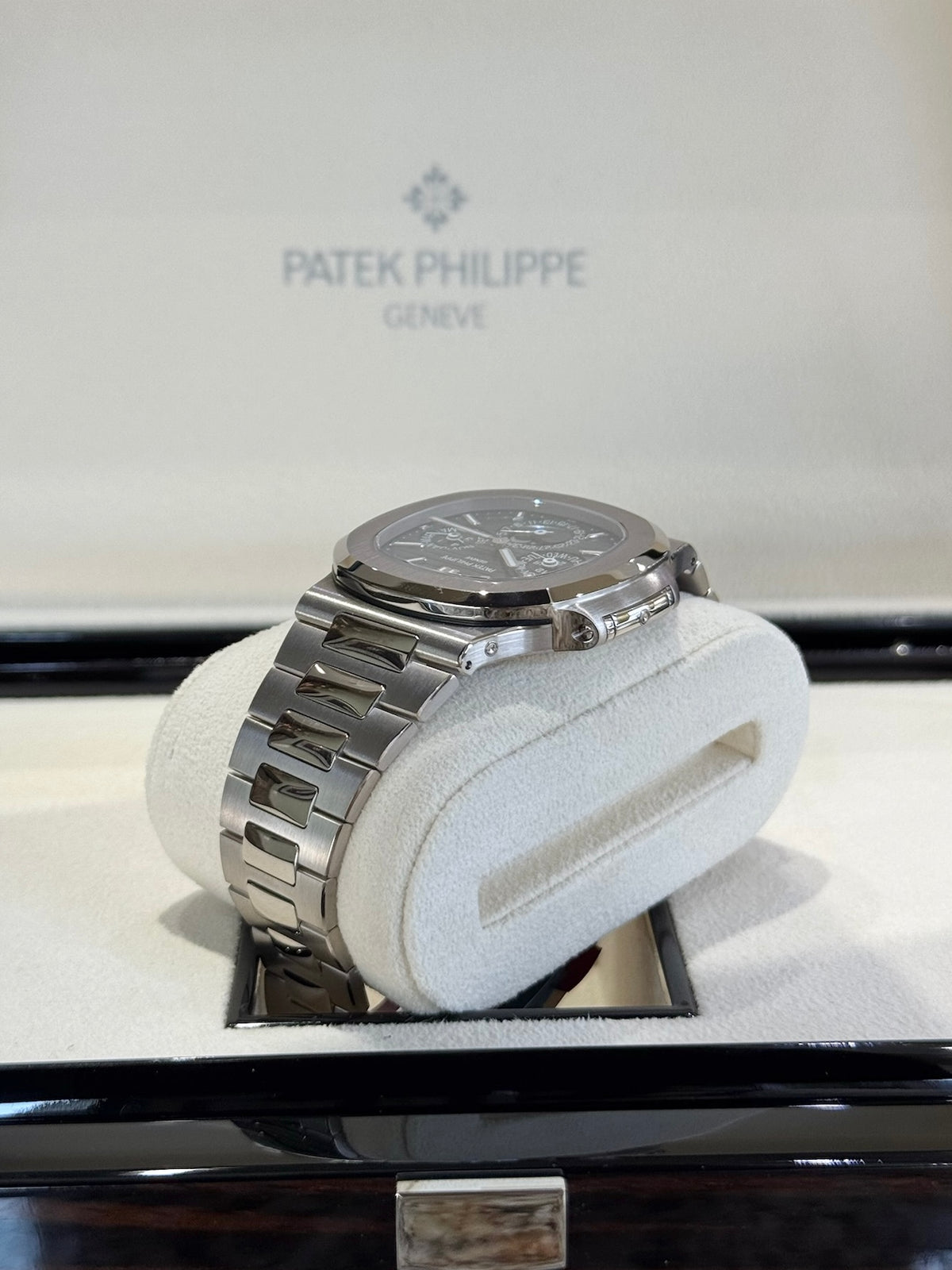 2025 Patek Philippe Nautilus Perpetual Calendar 5740/1G