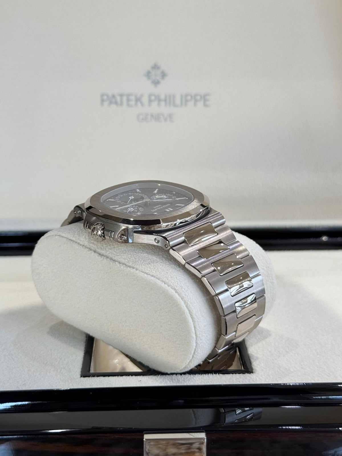 2025 Patek Philippe Nautilus Perpetual Calendar 5740/1G