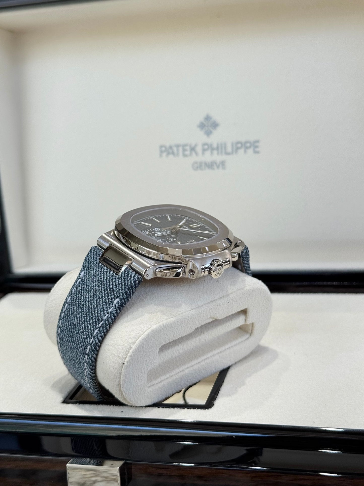 2025 Patek Philippe Nautilus 5980/60G-001