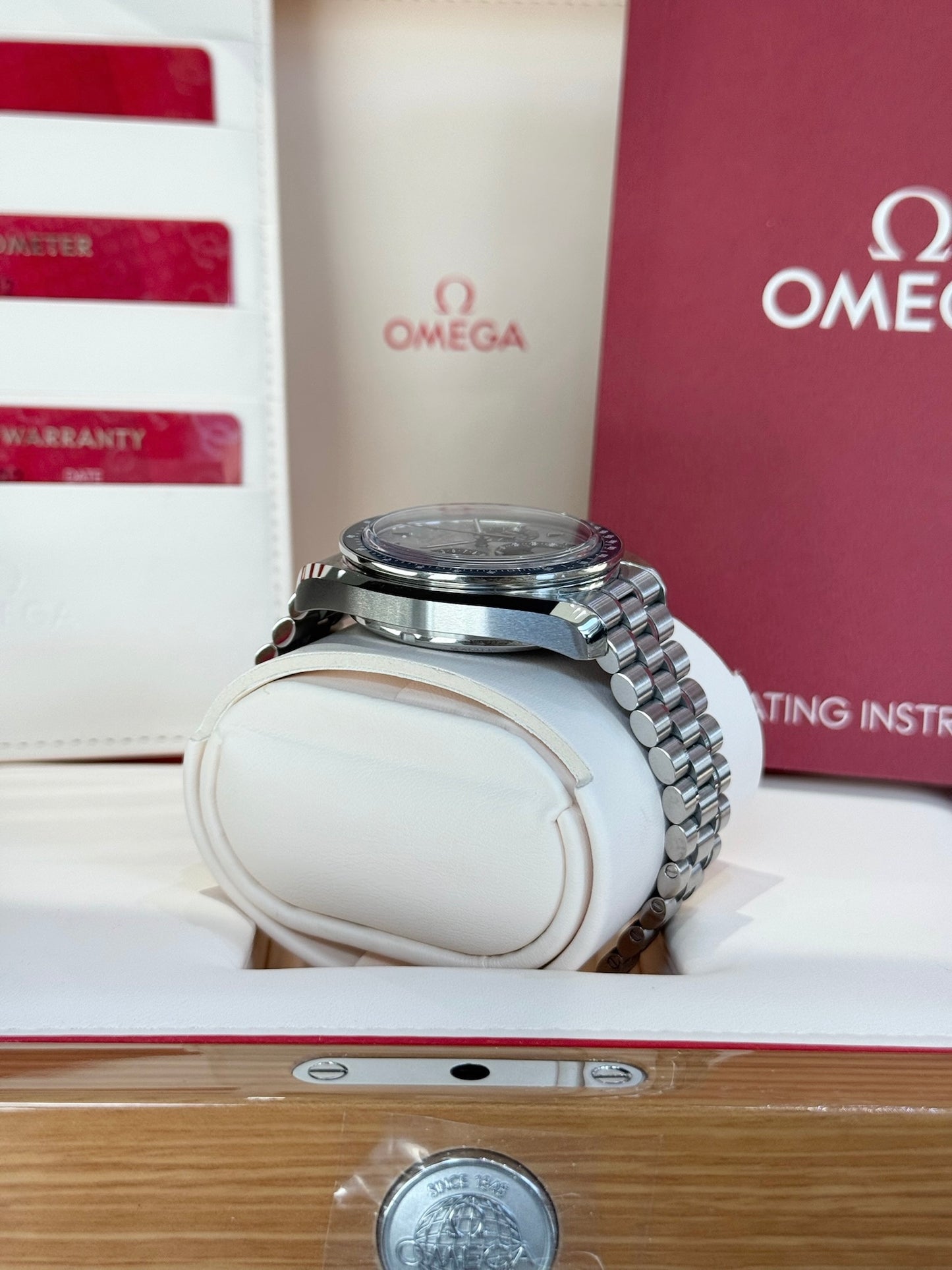 2025 Omega Speedmaster Moonphase 304.30.43.52.06.001