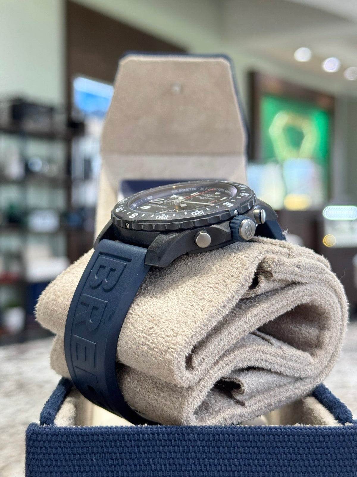 Breitling Professioinal Endurance Pro 44 X82310
