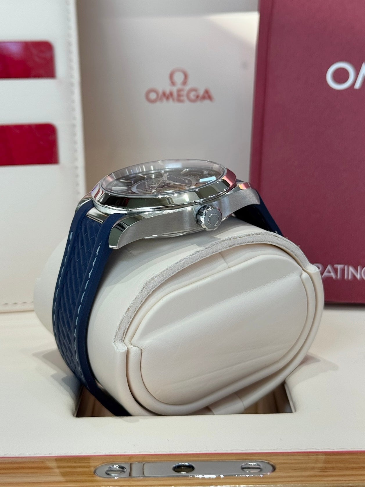 2021 Omega Seamaster Aqua Terra 220.12.43.22.03.001
