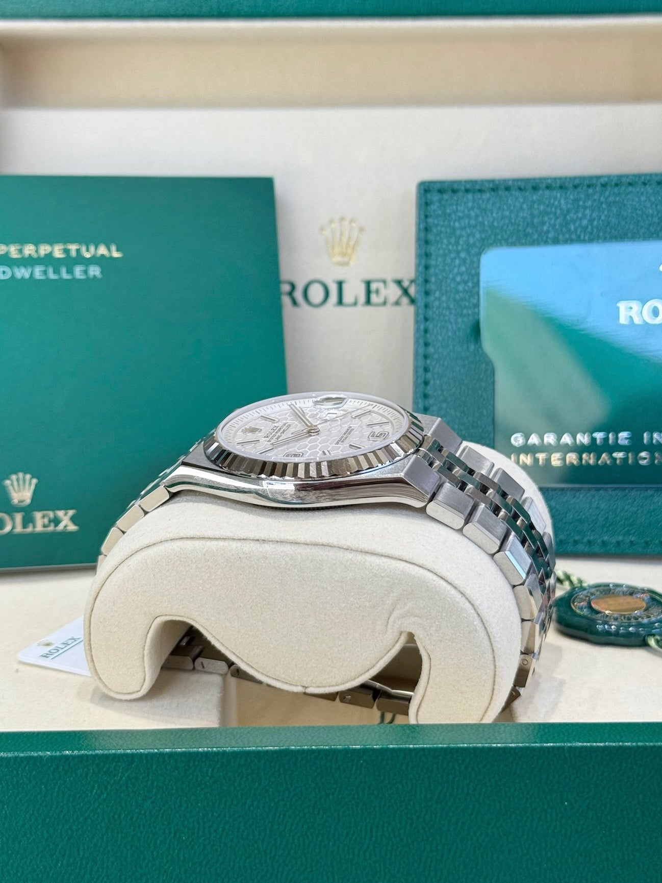 2025 Rolex Land-Dweller 40 127334