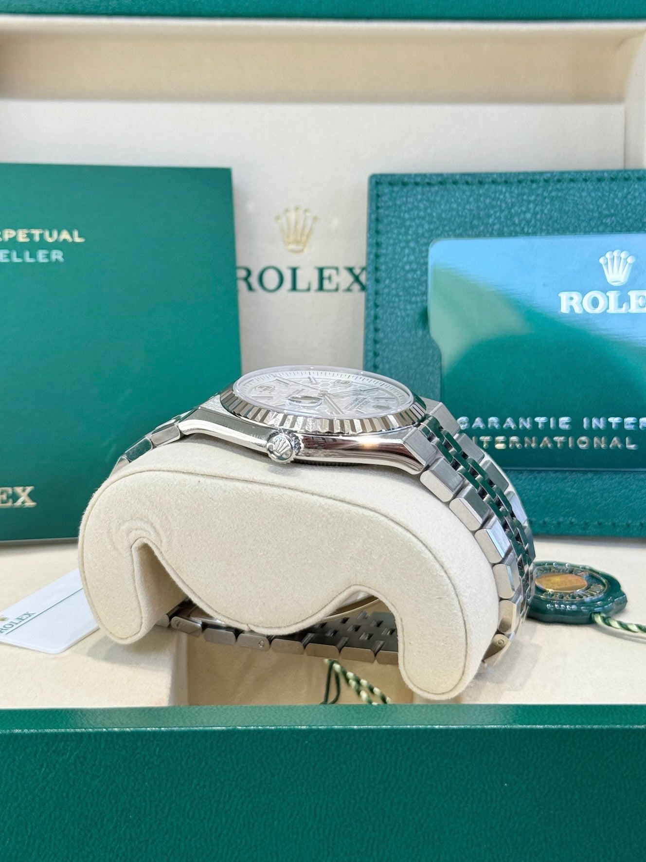 2025 Rolex Land-Dweller 40 127334