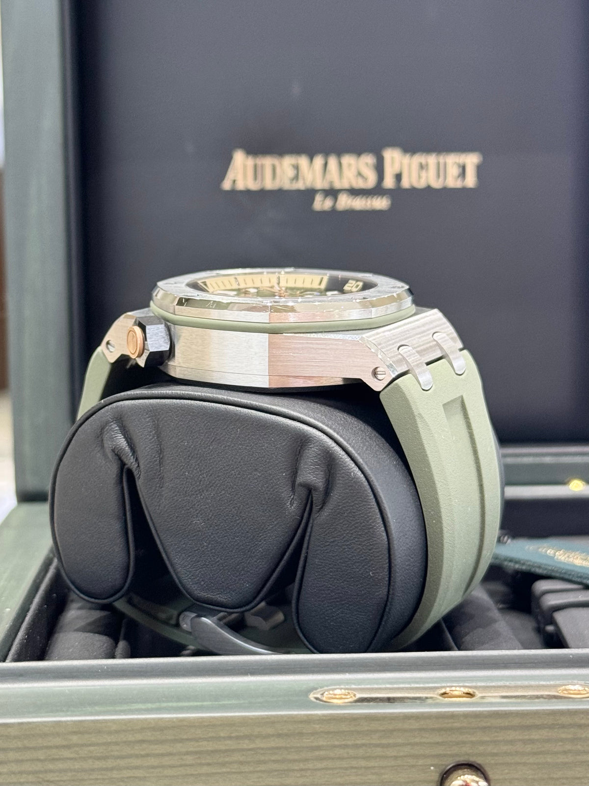 2023 Audemars Piguet Royal Oak Offshore Diver 15720ST