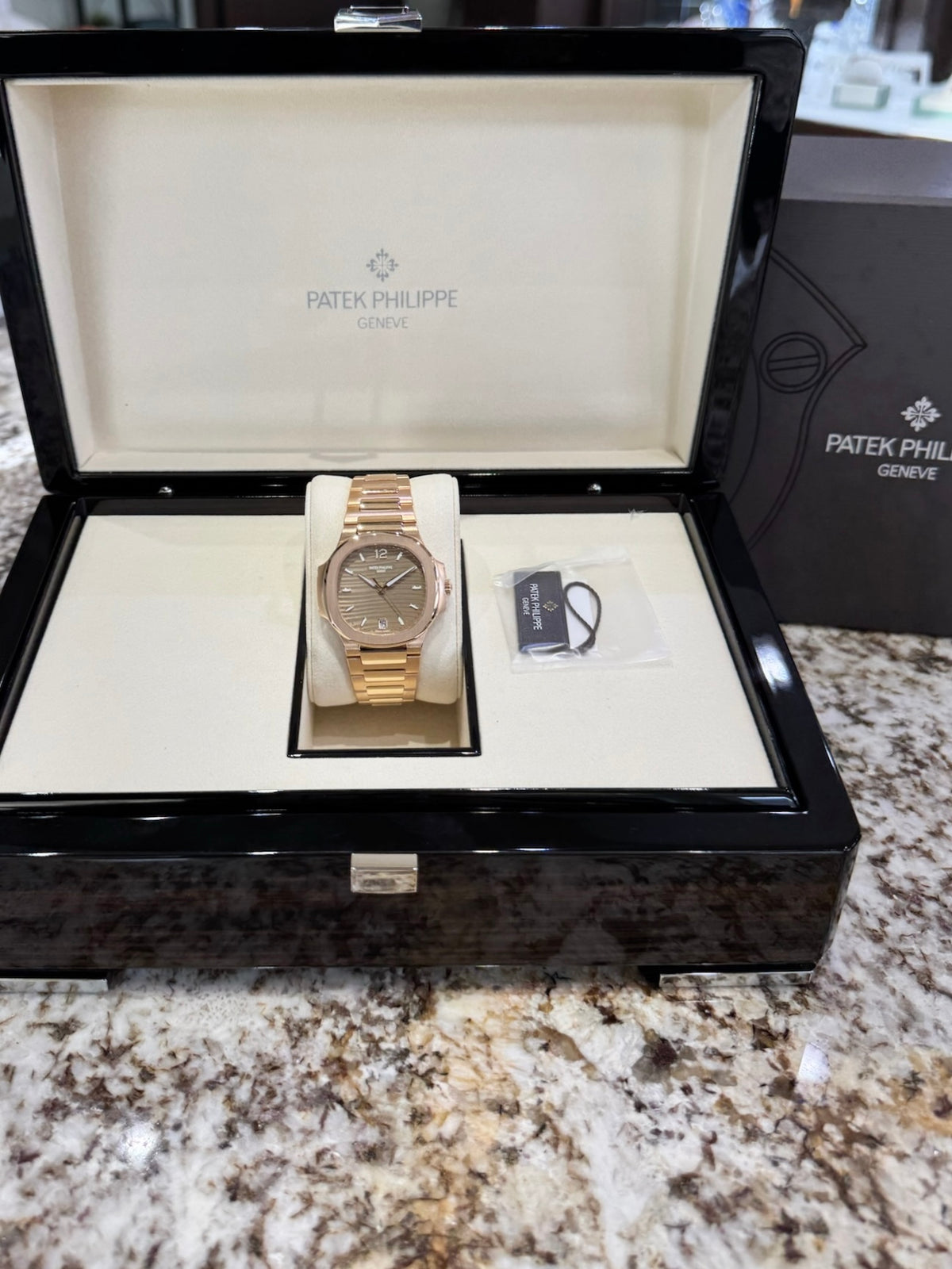 2025 Patek Philippe Nautilus 7118/1R-010