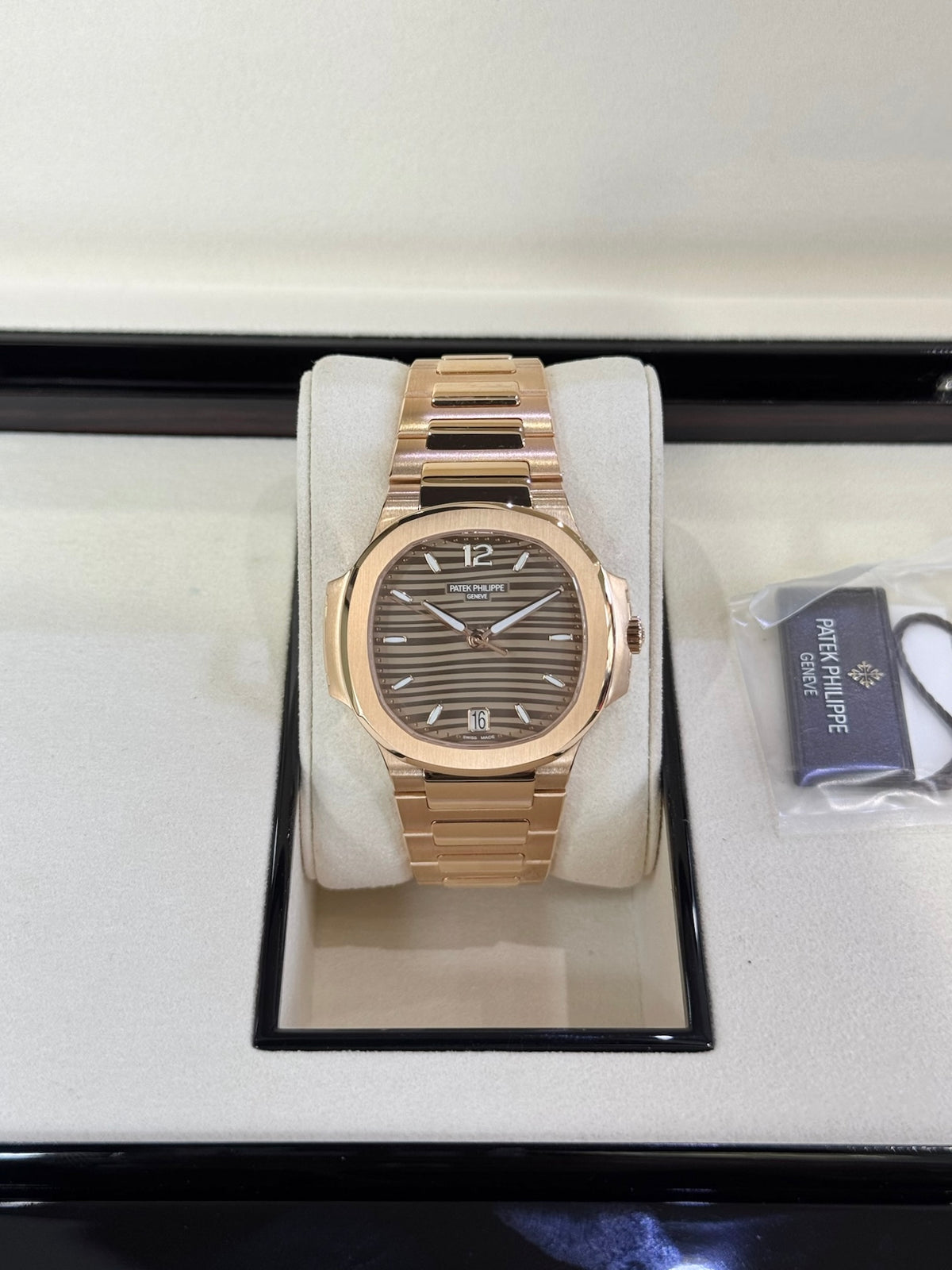 2025 Patek Philippe Nautilus 7118/1R-010