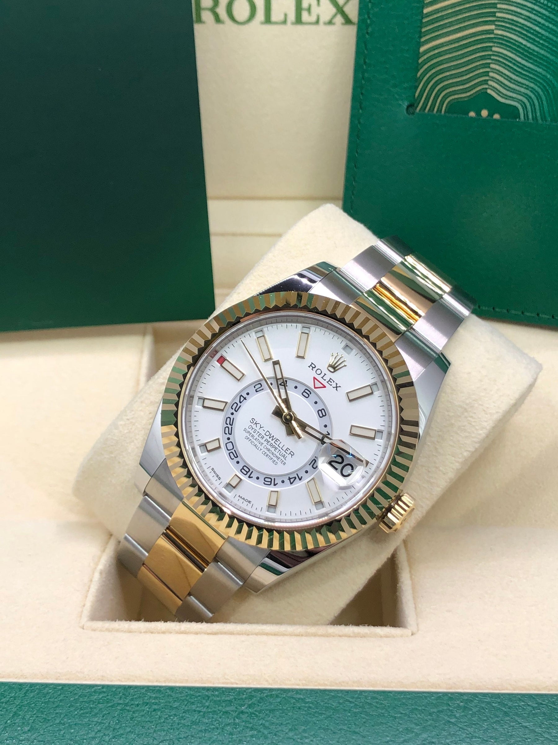 326933.w.4.jpg