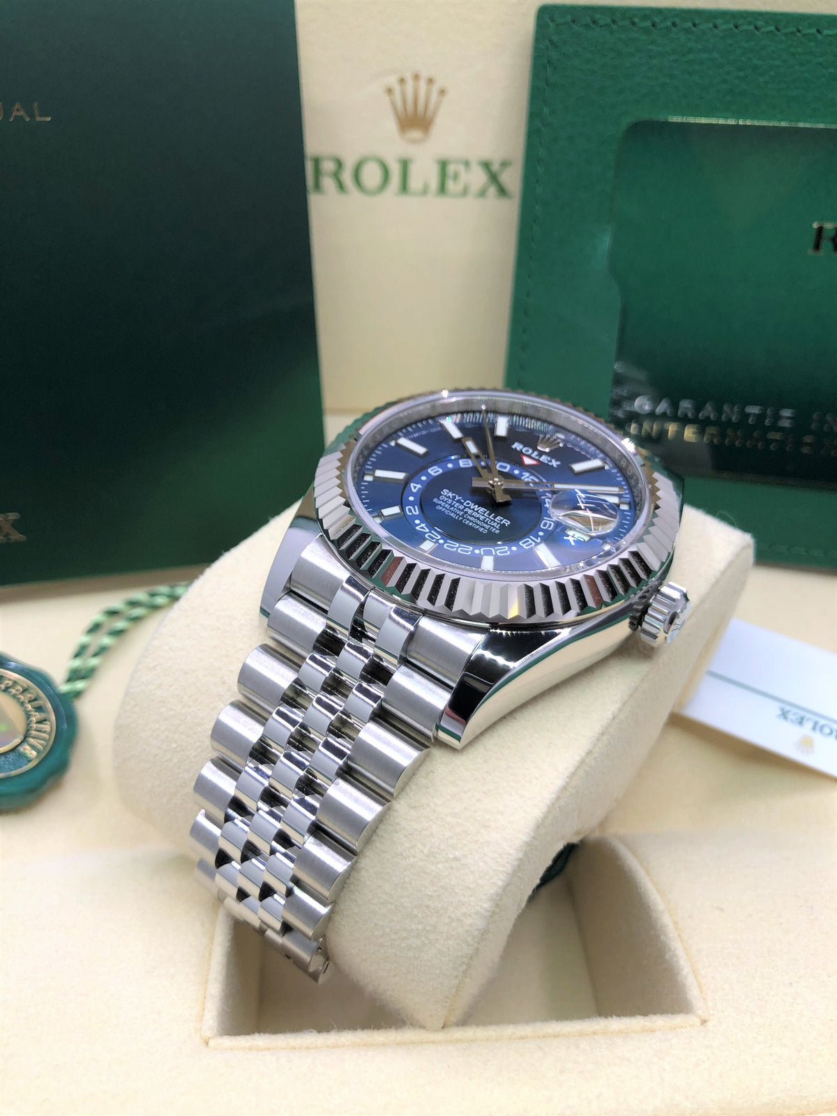 326934J.5.jpg