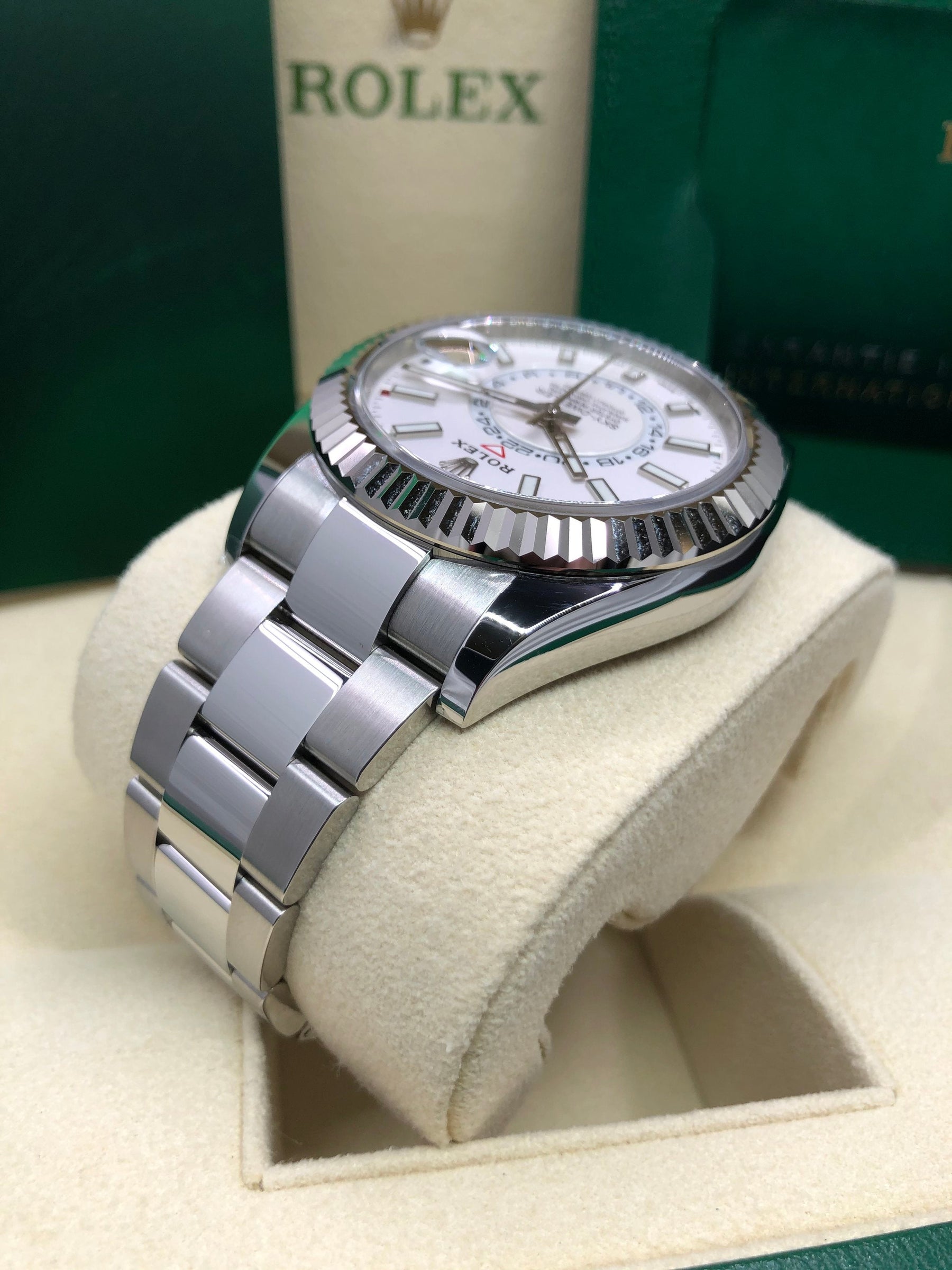 326934W.6.jpg