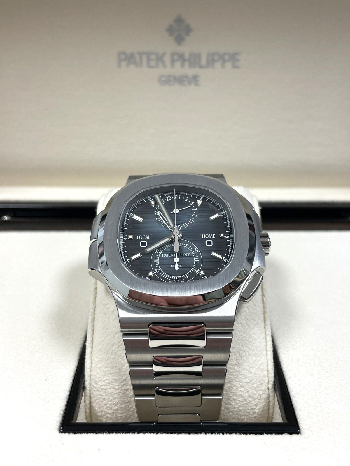 2021 Patek Philippe Aquanaut Travel Time
